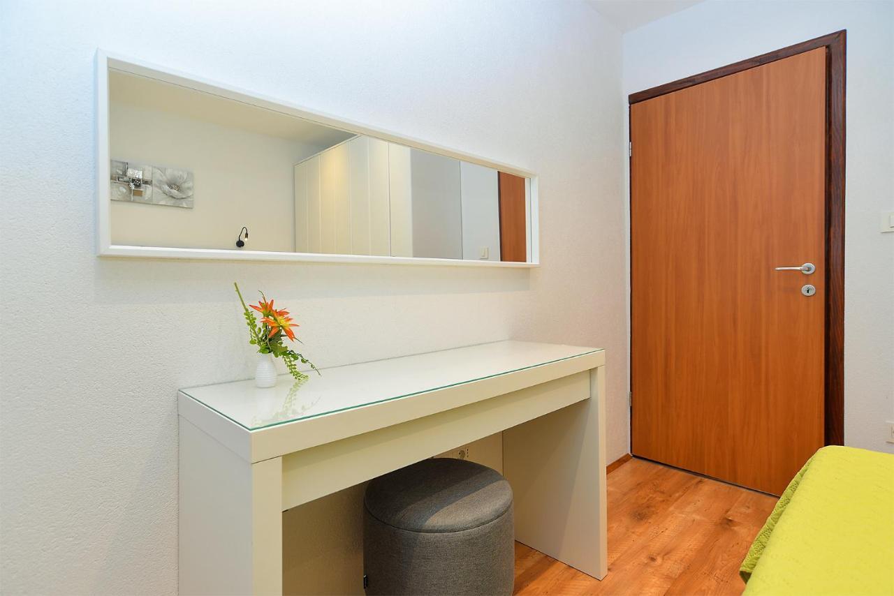 Apartment Snjezana 1064 Rovigno Esterno foto