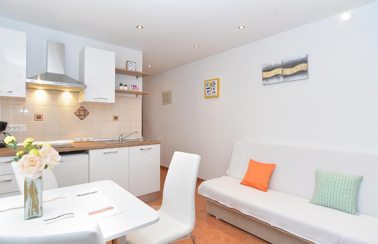 Apartment Snjezana 1064 Rovigno Esterno foto