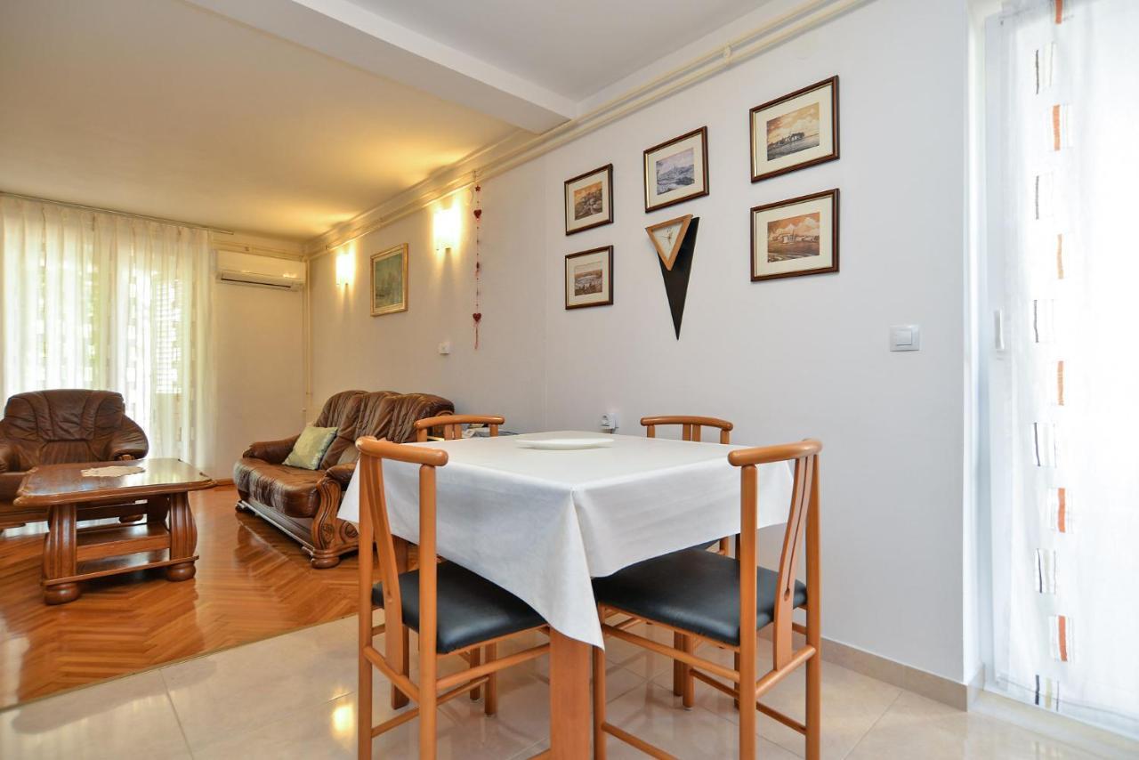 Apartment Snjezana 1064 Rovigno Esterno foto